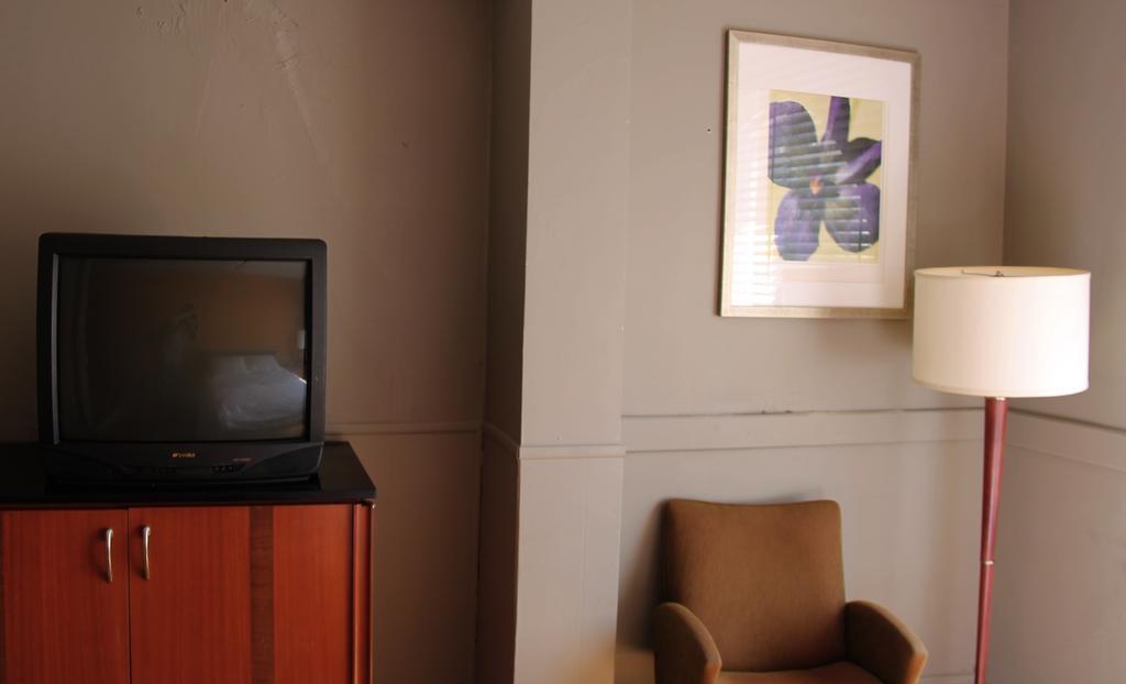 Toronto Central Hotel 部屋 写真